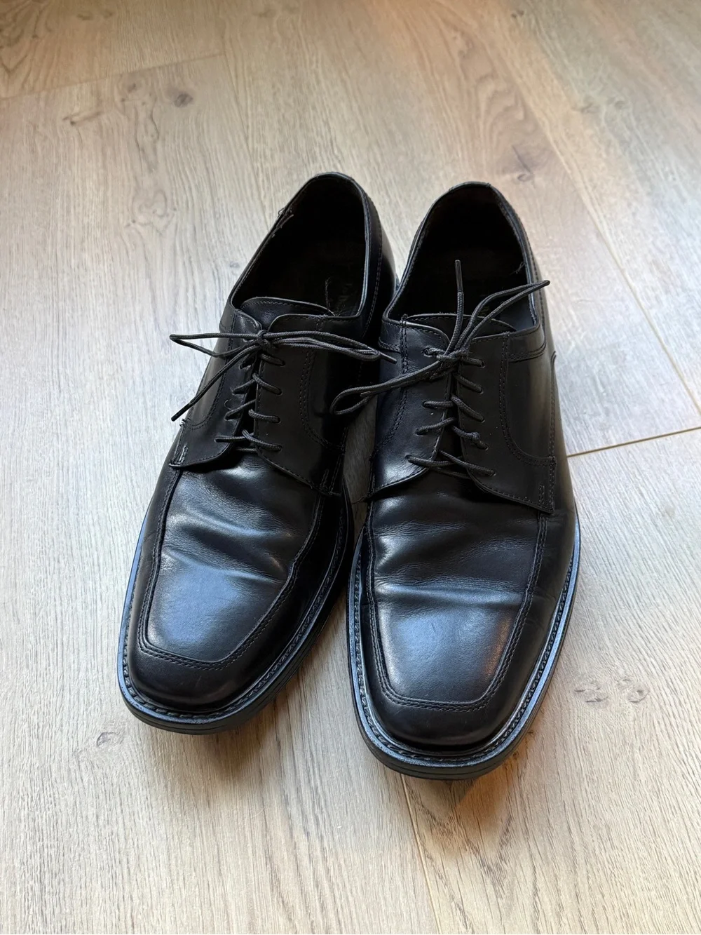 To Boot New York Adam Derrick leather apron toe derby shoes size 9